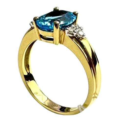 18K Yellow Gold Blue Topaz Diamond Ring