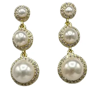 328-01-G | GRADUATED PEARL DROP POST EARRINGS IN GOLD