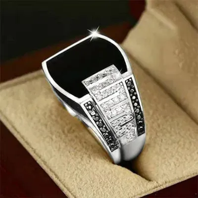 Classic Men's Ring Fashion Metal Gold Color Inlaid Black Stone Zircon Punk Rings for Men Engagement Wedding Luxury Jewelry