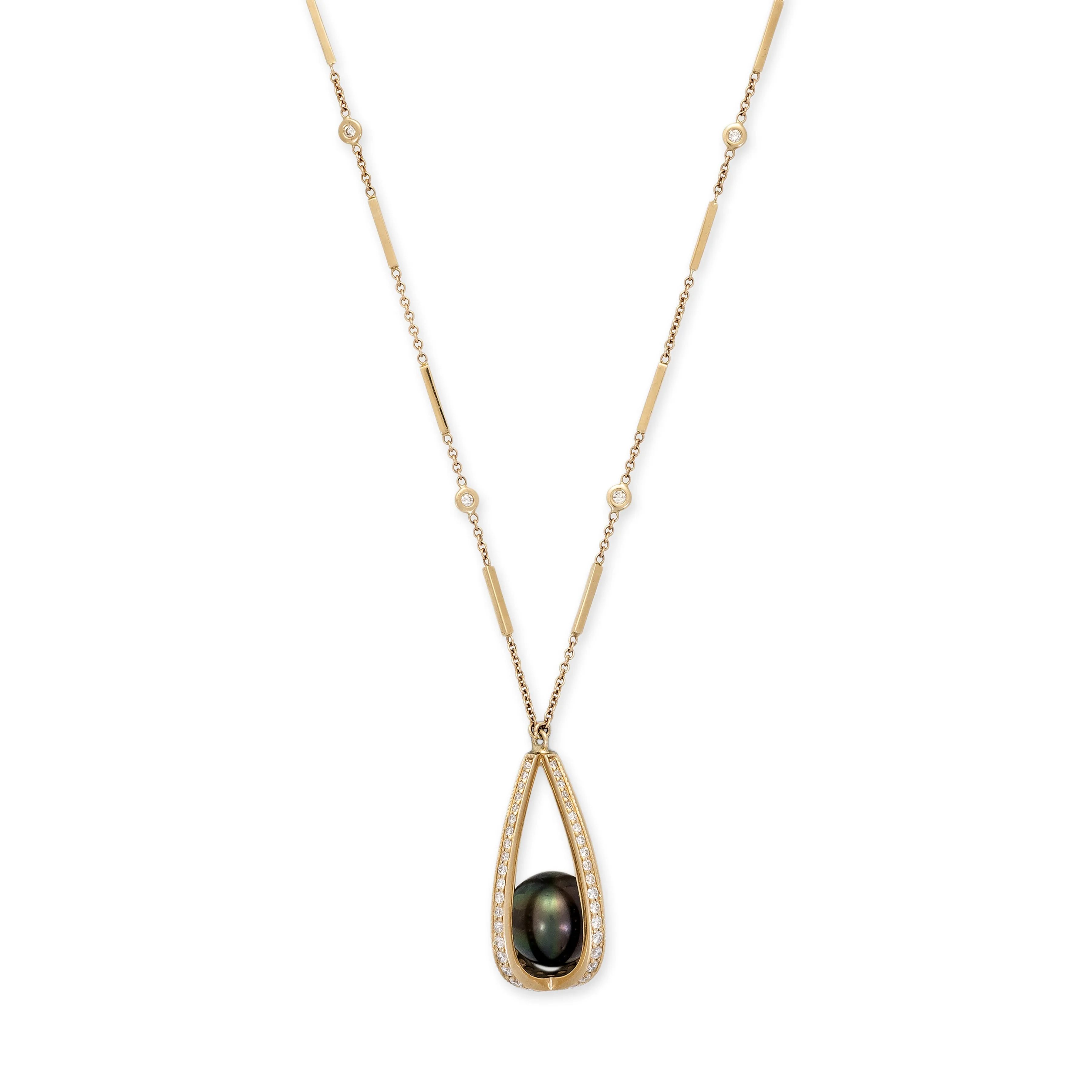 LARGE PAVE CAGE WITH BLACK PEARL SMOOTH BAR NECKLACE