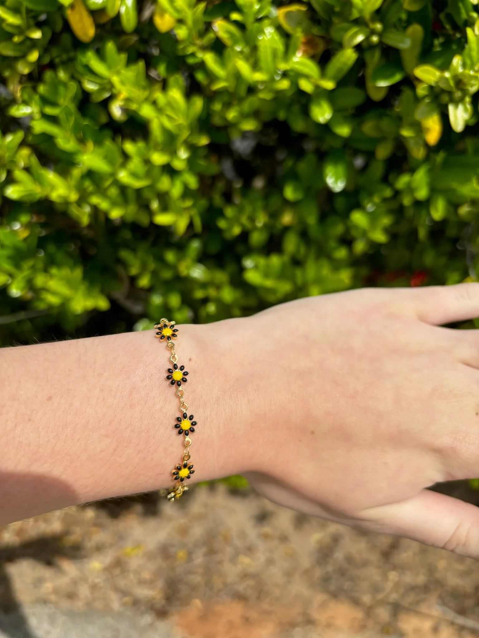 Lazy Daisy Bracelet