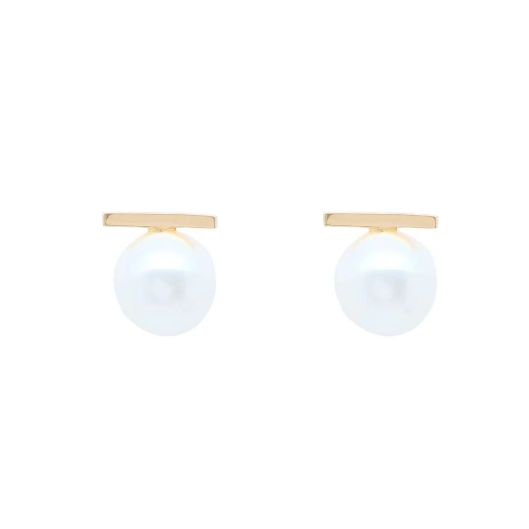 "One" Pearl Earrings