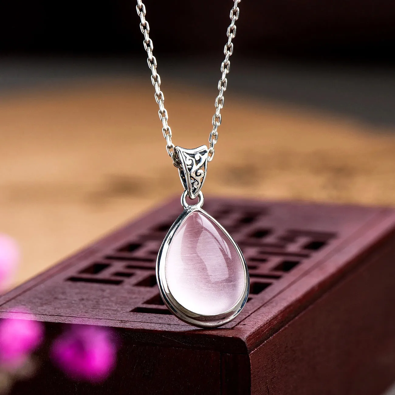 S925 Silver Crystal Pendant Necklace Drop-shaped Rose Quartz Clavicle Chain