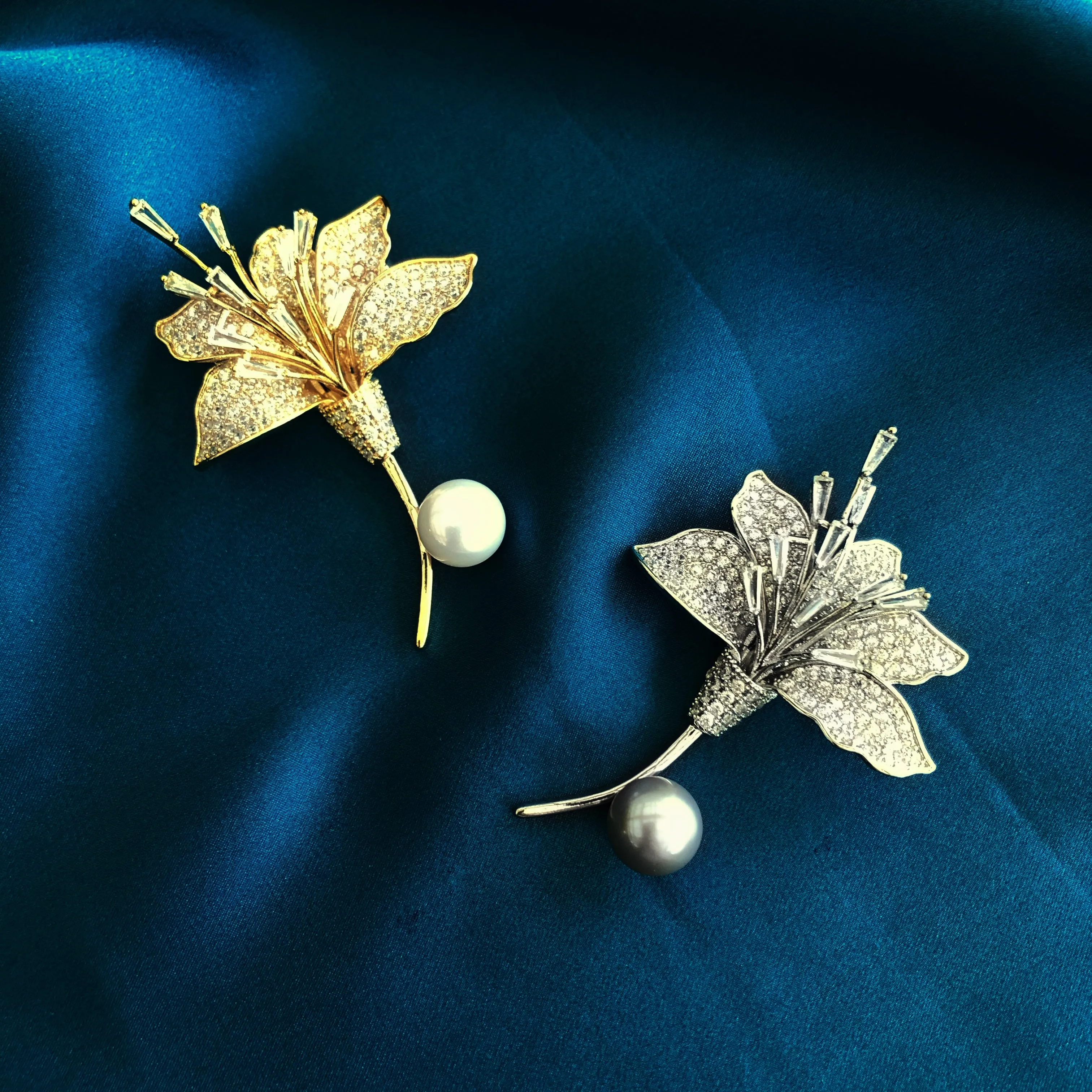 Silver Plated Lily Zircon Brooch Pendant