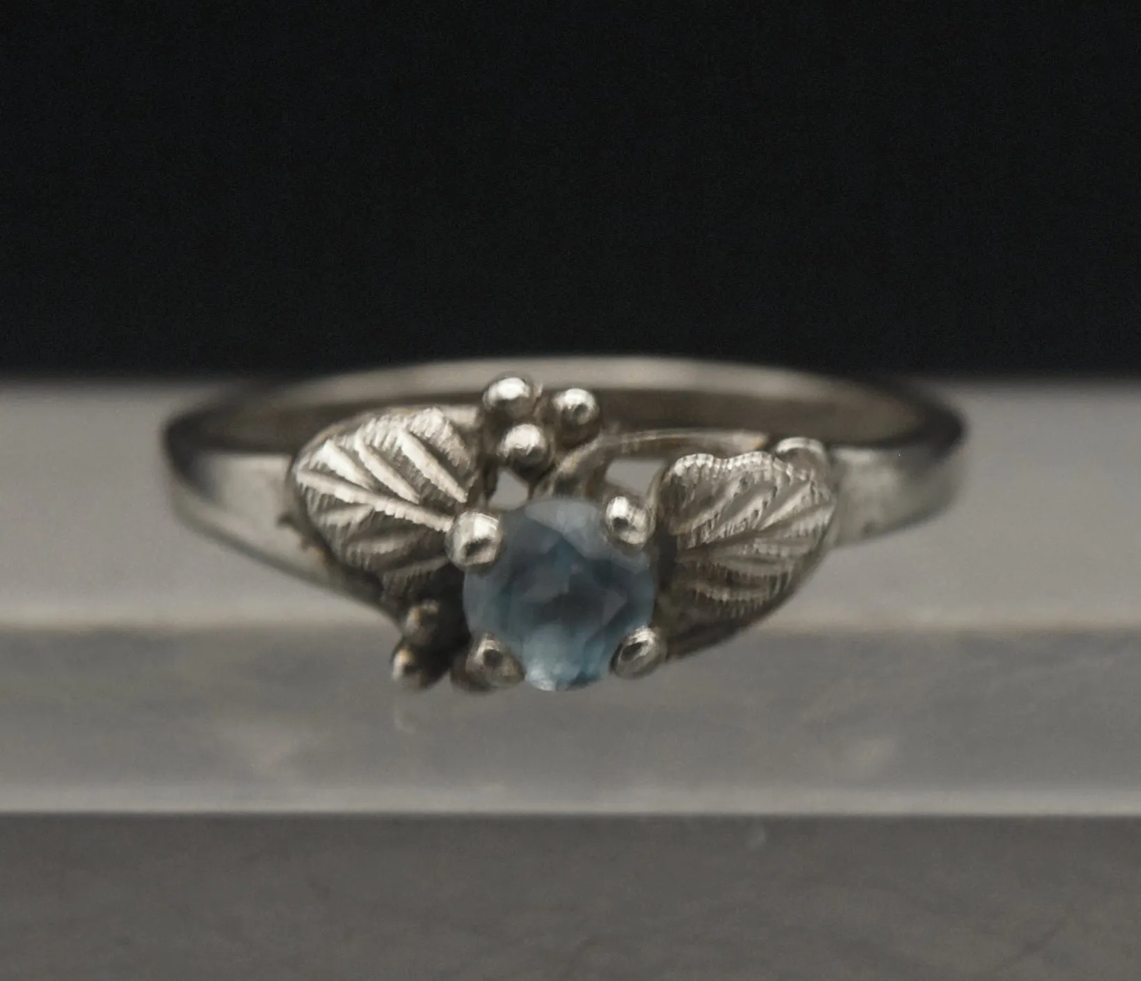 Vintage Blue Topaz Sterling Silver Ring - Size 8.75