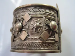 Vintage Nubian Rashaida Bedouin Silver Bracelet